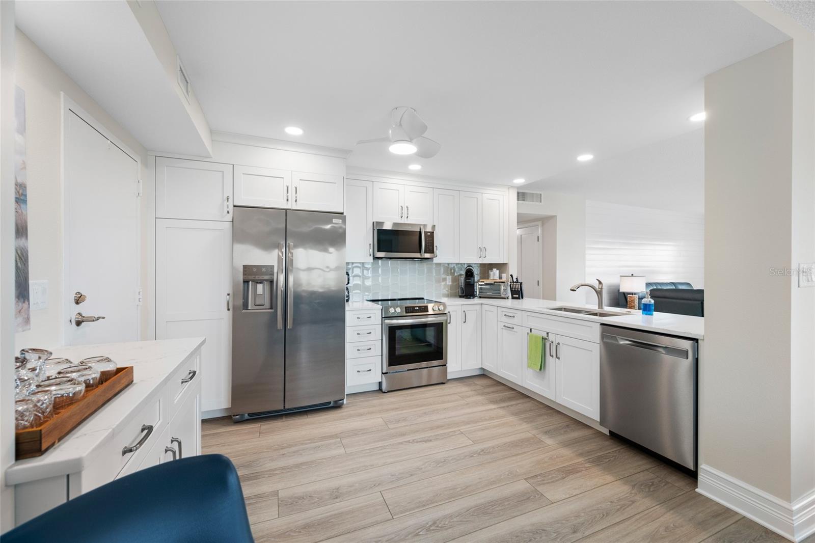 1621 GULF BLVD #501 — photo 17