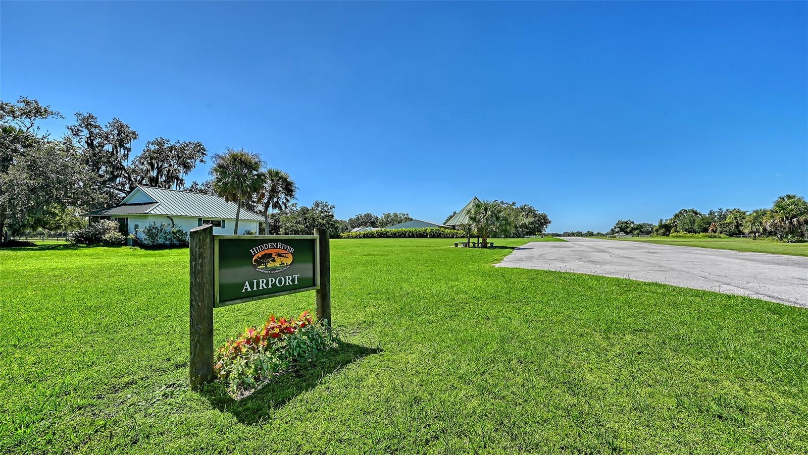 4498 HIDDEN RIVER RD — photo 42