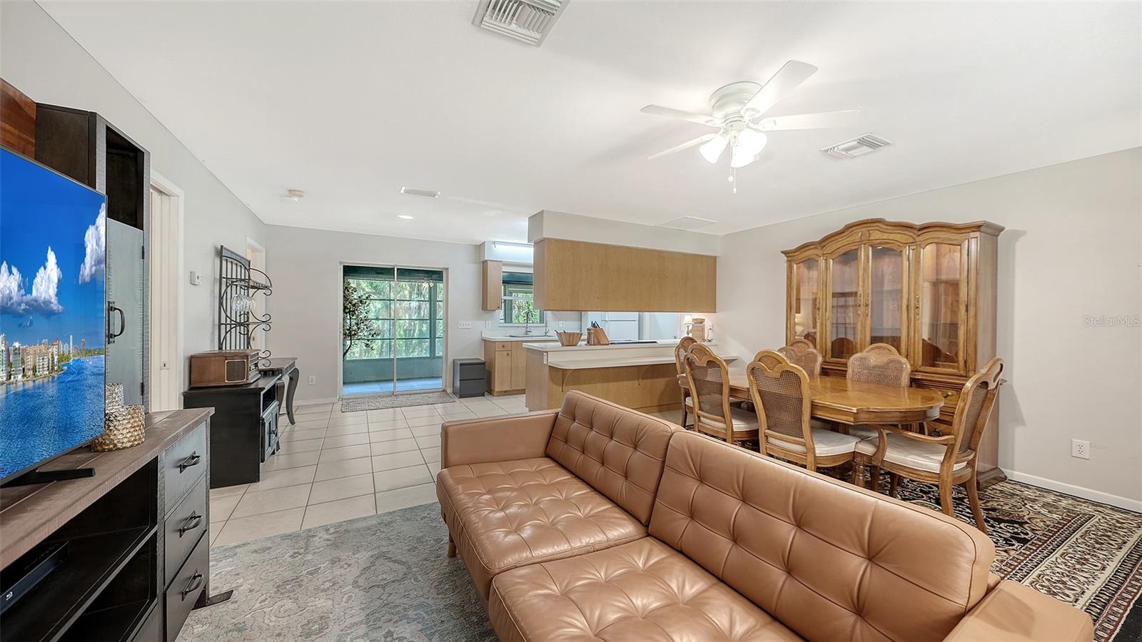 4498 HIDDEN RIVER RD — photo 9