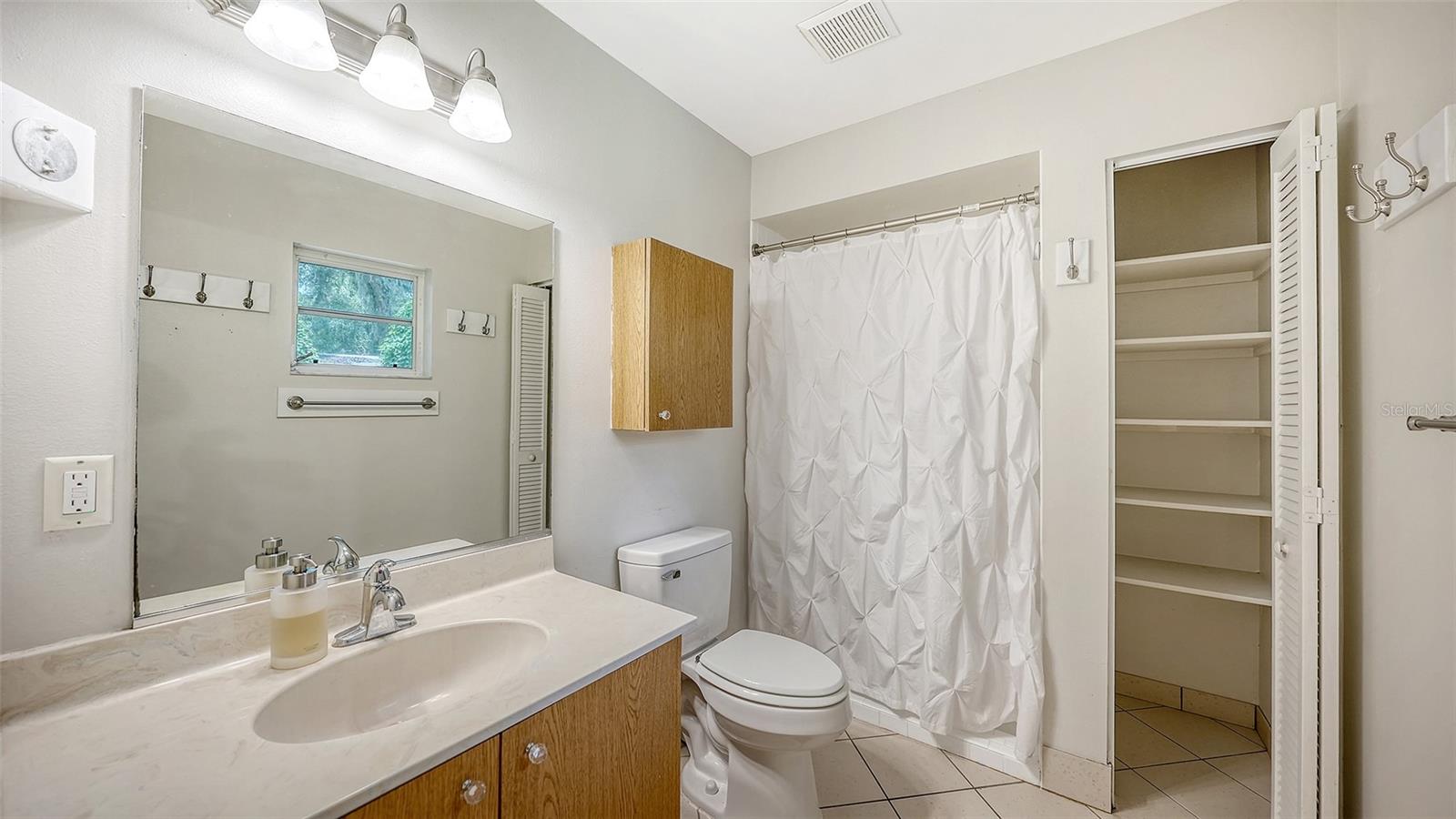 4498 HIDDEN RIVER RD — photo 25