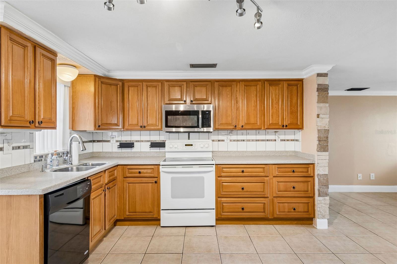 3533 WILSON DR — photo 14