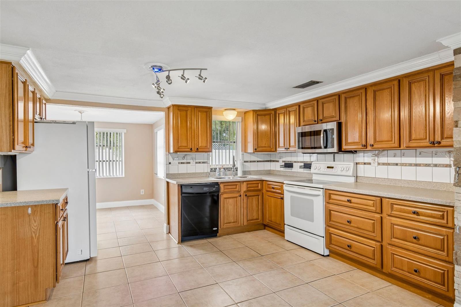 3533 WILSON DR — photo 13