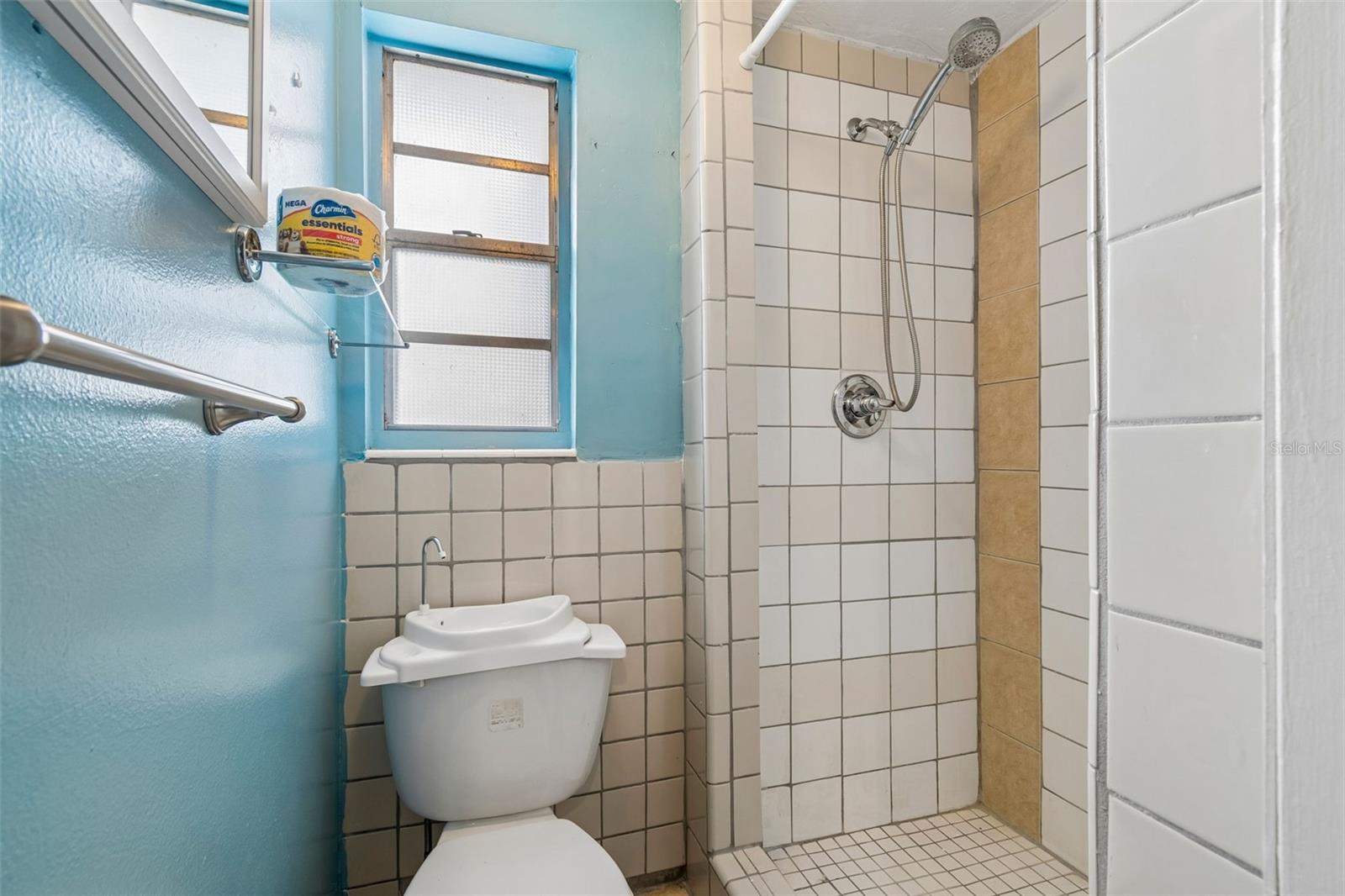 3533 WILSON DR — photo 38