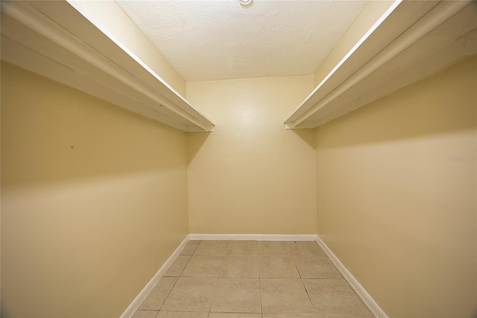 400 S METEOR AVE — photo 14