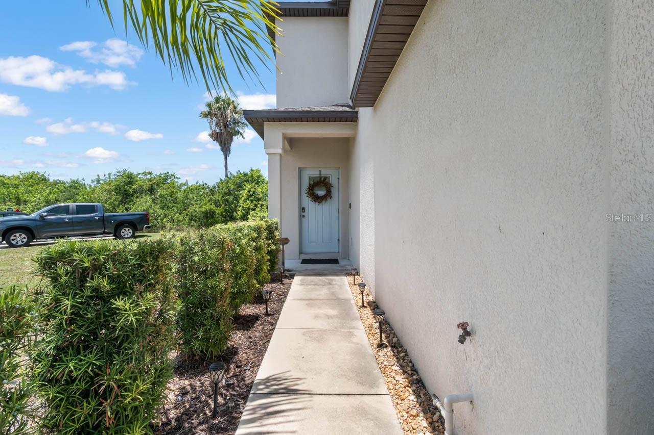 635 ROYAL EMPRESS DR — photo 5