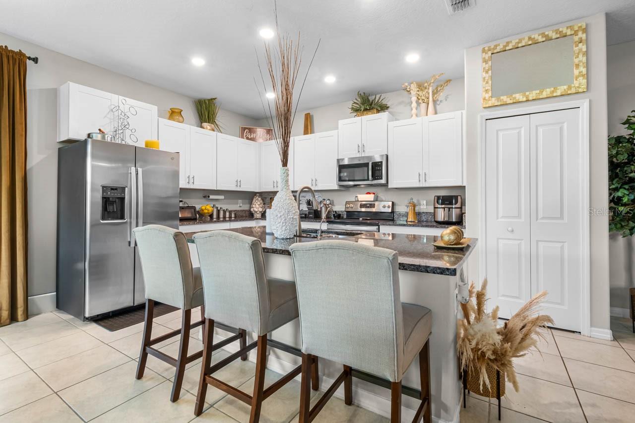 635 ROYAL EMPRESS DR — photo 12