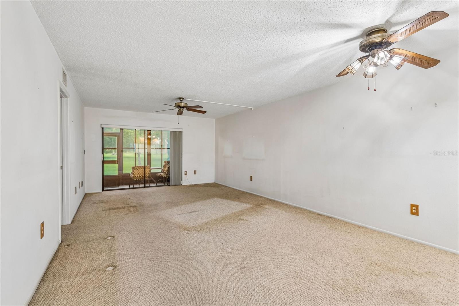 129 NANCY DR — photo 7
