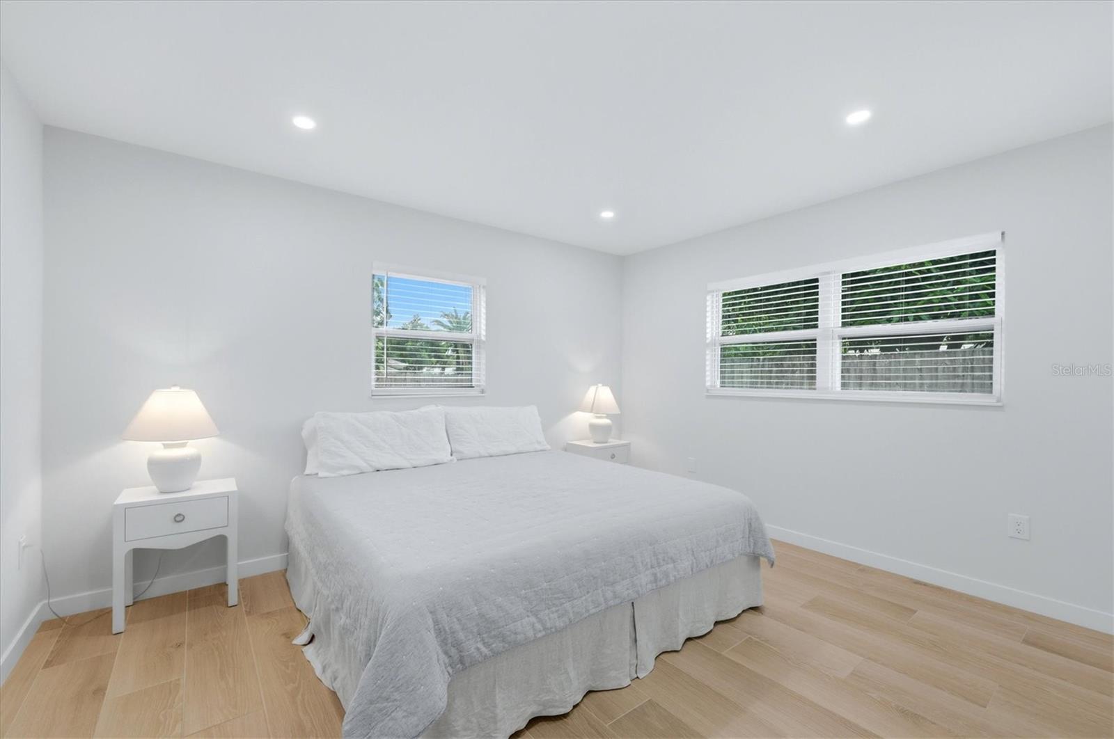4411 BENEVA RD — photo 14