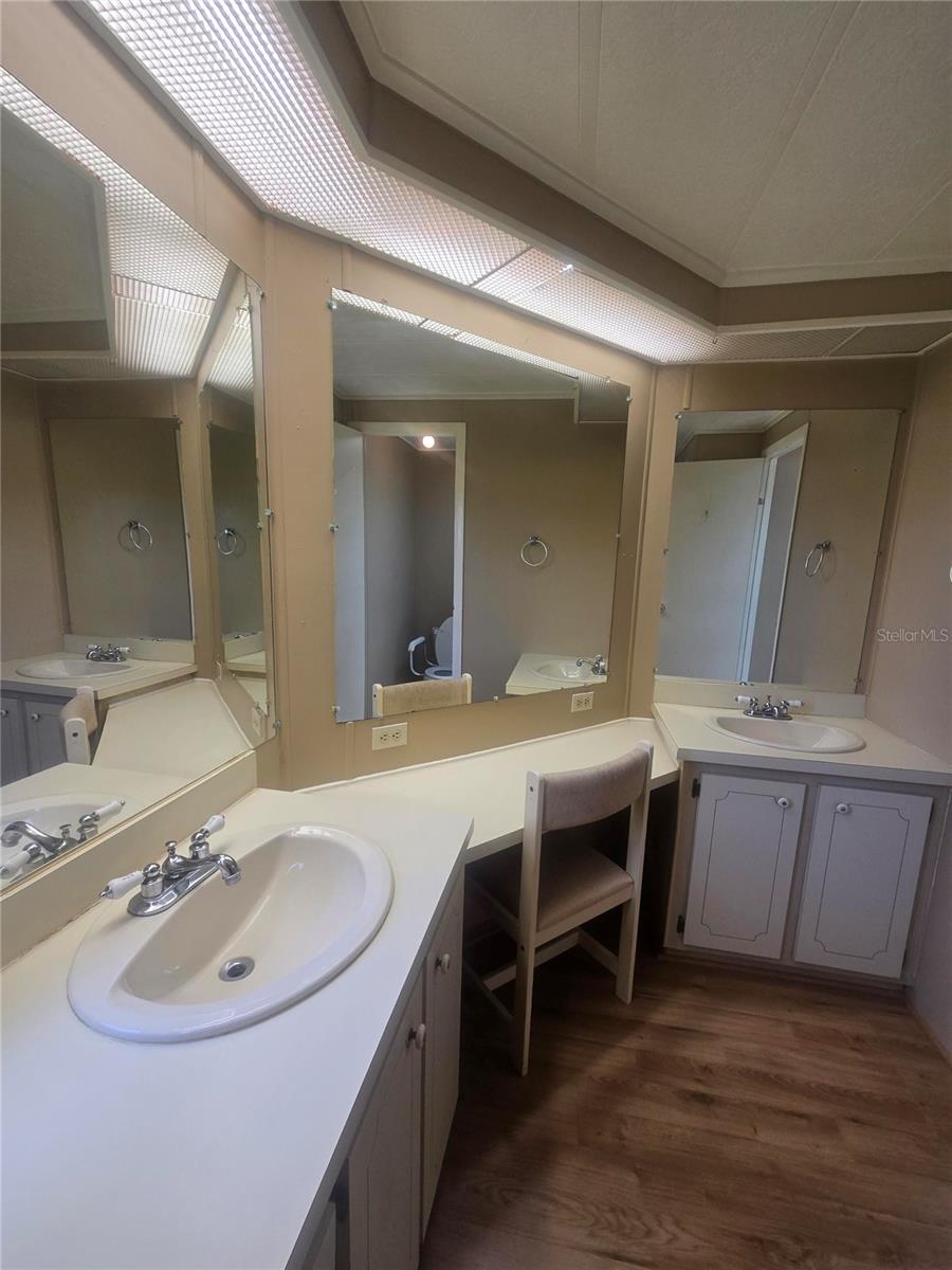 4645 BURNEY DR — photo 7