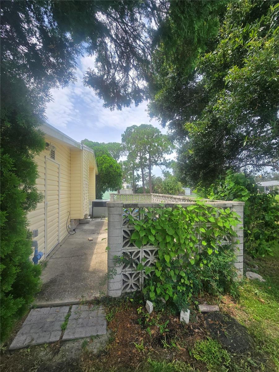 4645 BURNEY DR — photo 30
