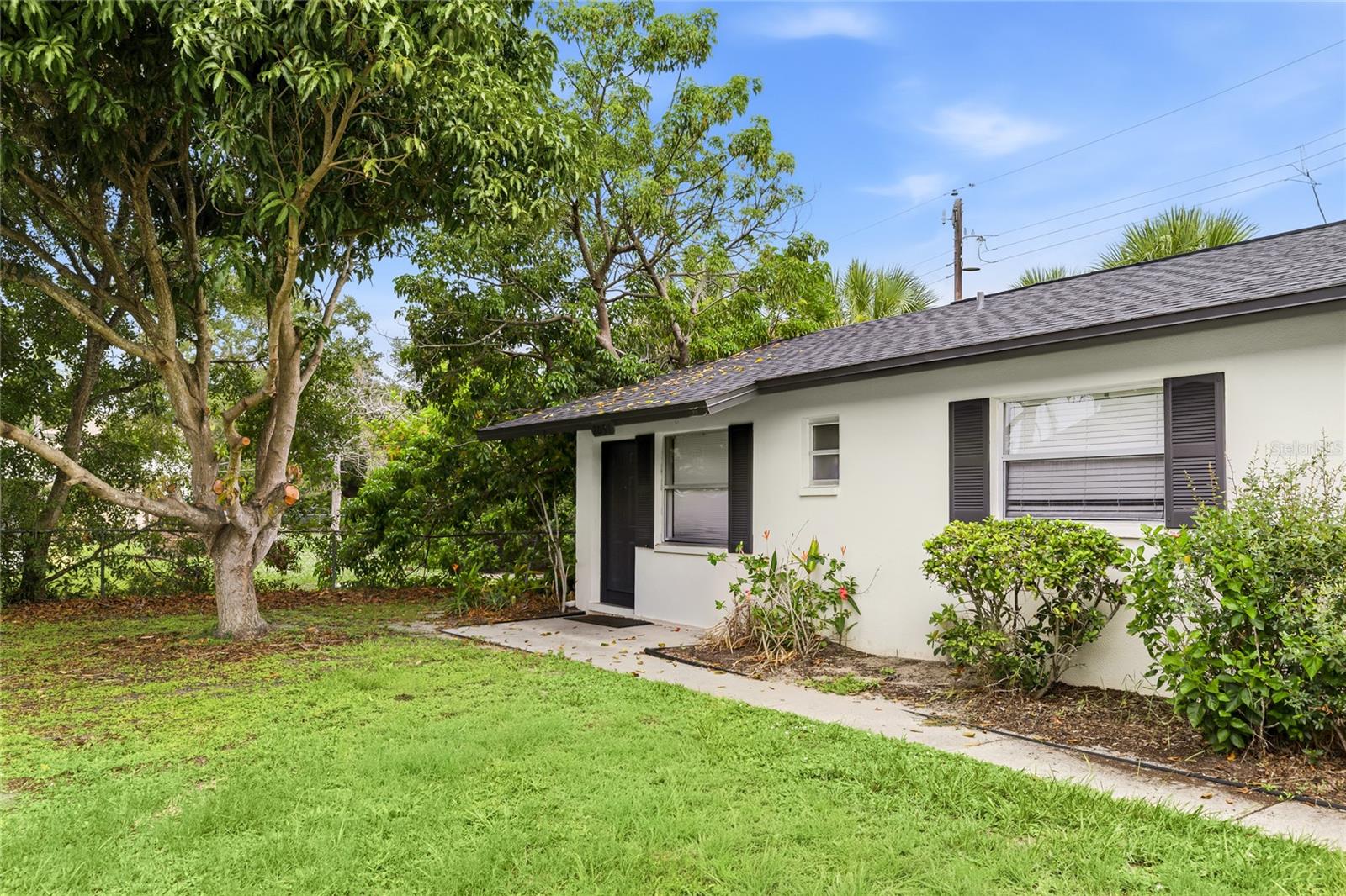 2047 & 2051 FIESTA DR — photo 13