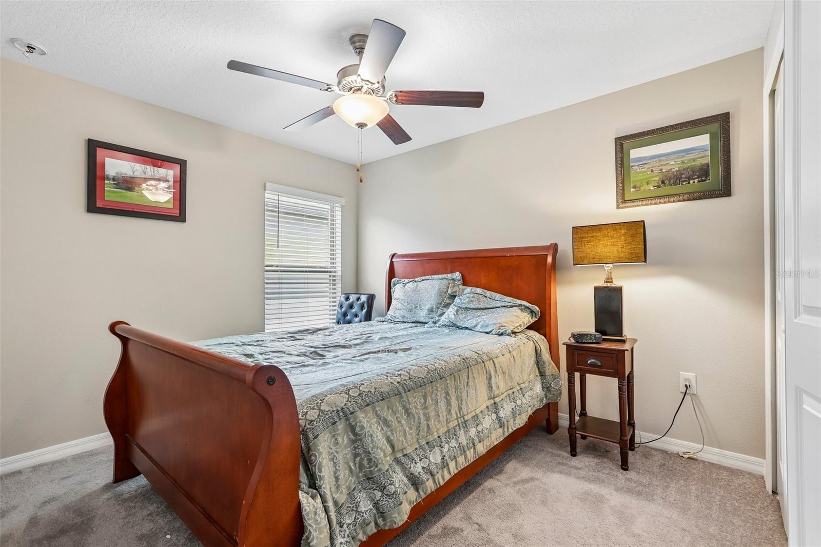 1461 GOLDEN GLOW DR — photo 17