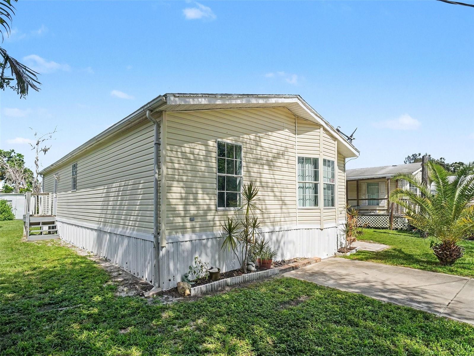 4928 ELIZABETH AVE — photo 2