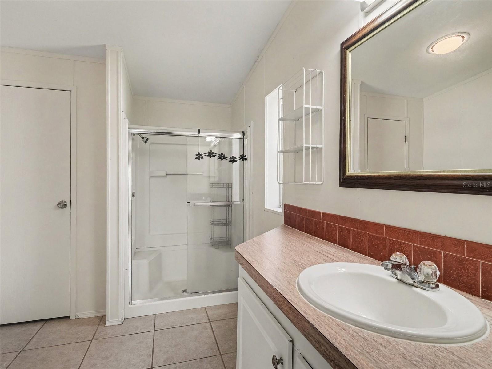 4928 ELIZABETH AVE — photo 10