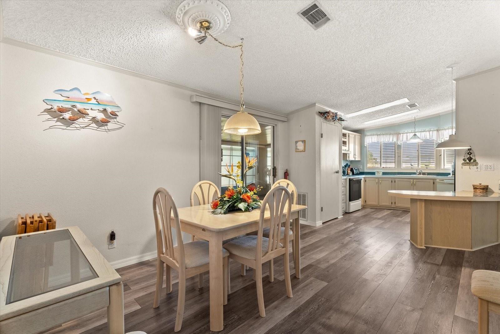 321 BLACKBURN BLVD — photo 14