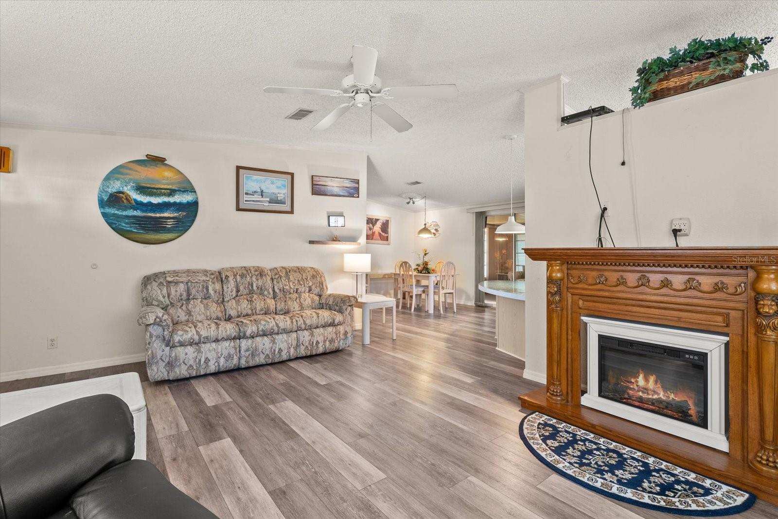 321 BLACKBURN BLVD — photo 7