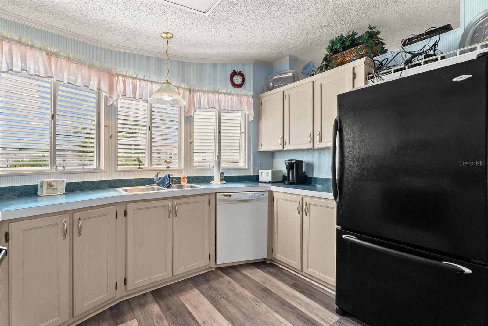 321 BLACKBURN BLVD — photo 10