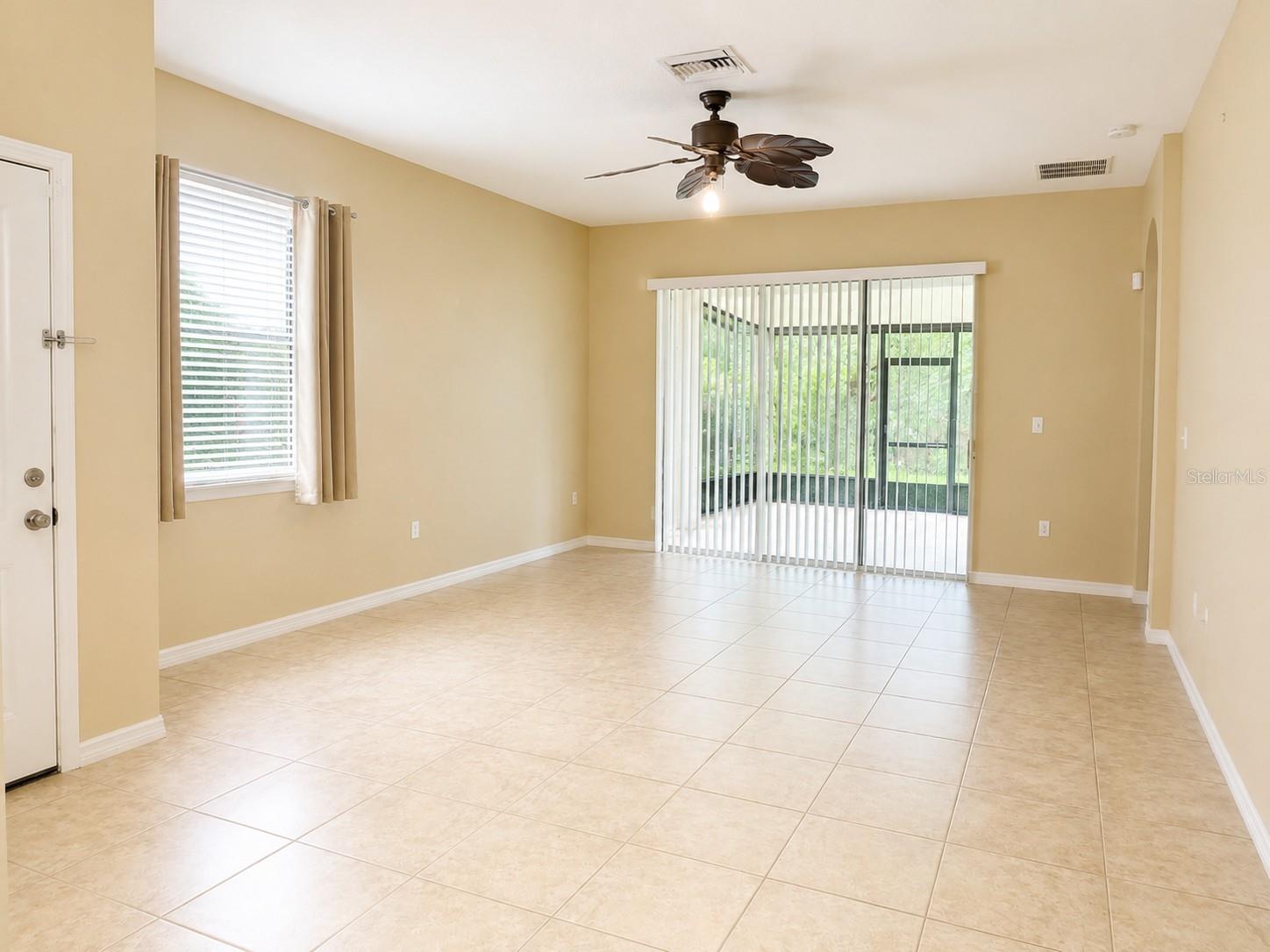 7436 SURREY PINES DR — photo 3