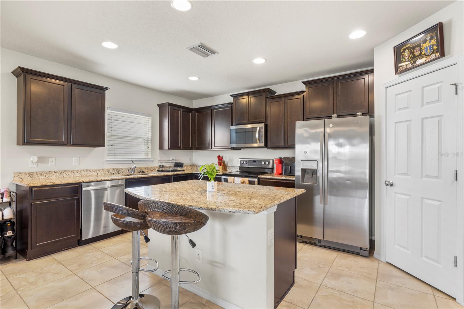 9335 AMERICAN HICKORY LN — photo 9