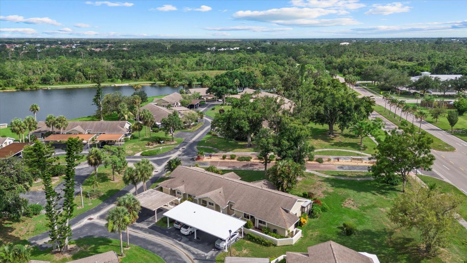 3001 SEAWIND CIR #10C — photo 30