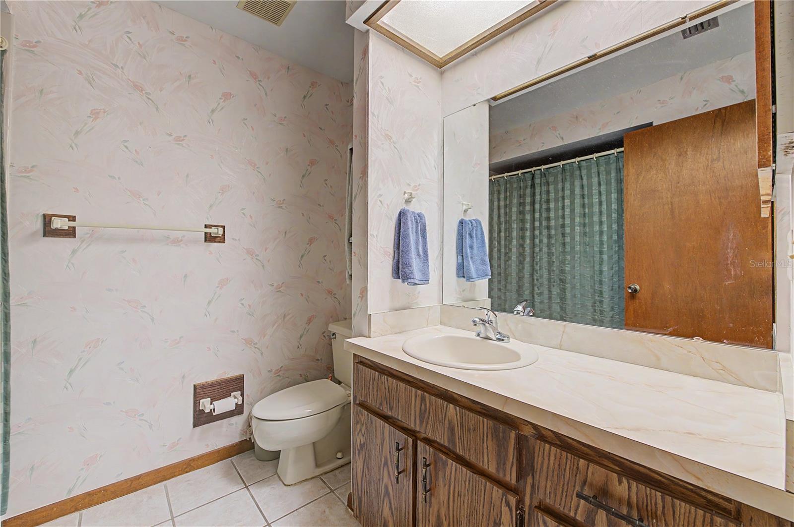 901 TARAWOOD LN — photo 12