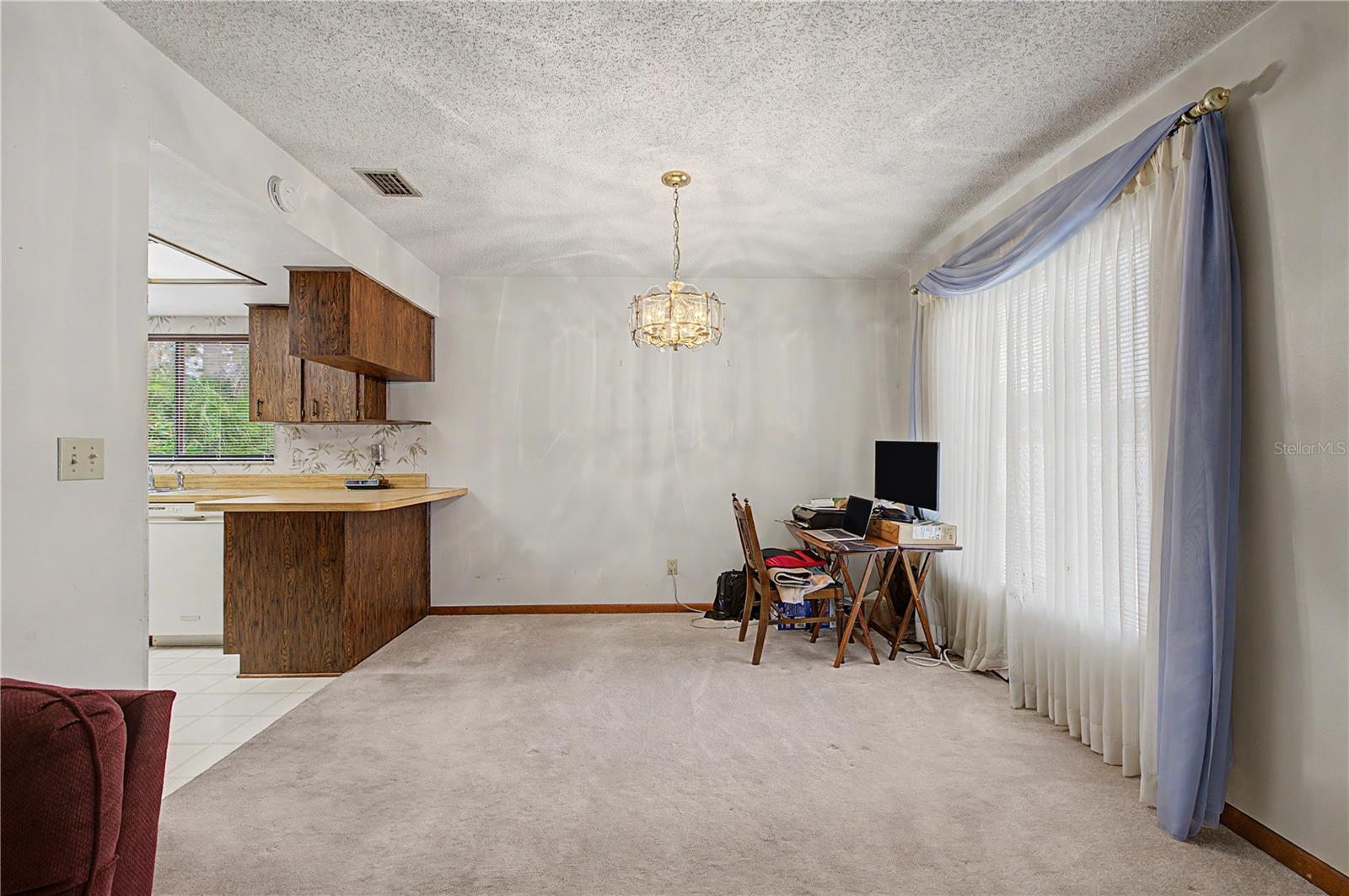 901 TARAWOOD LN — photo 18