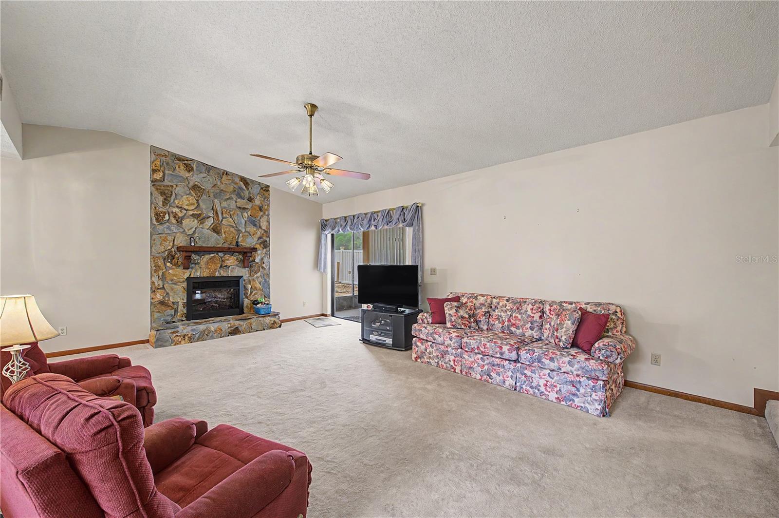 901 TARAWOOD LN — photo 22
