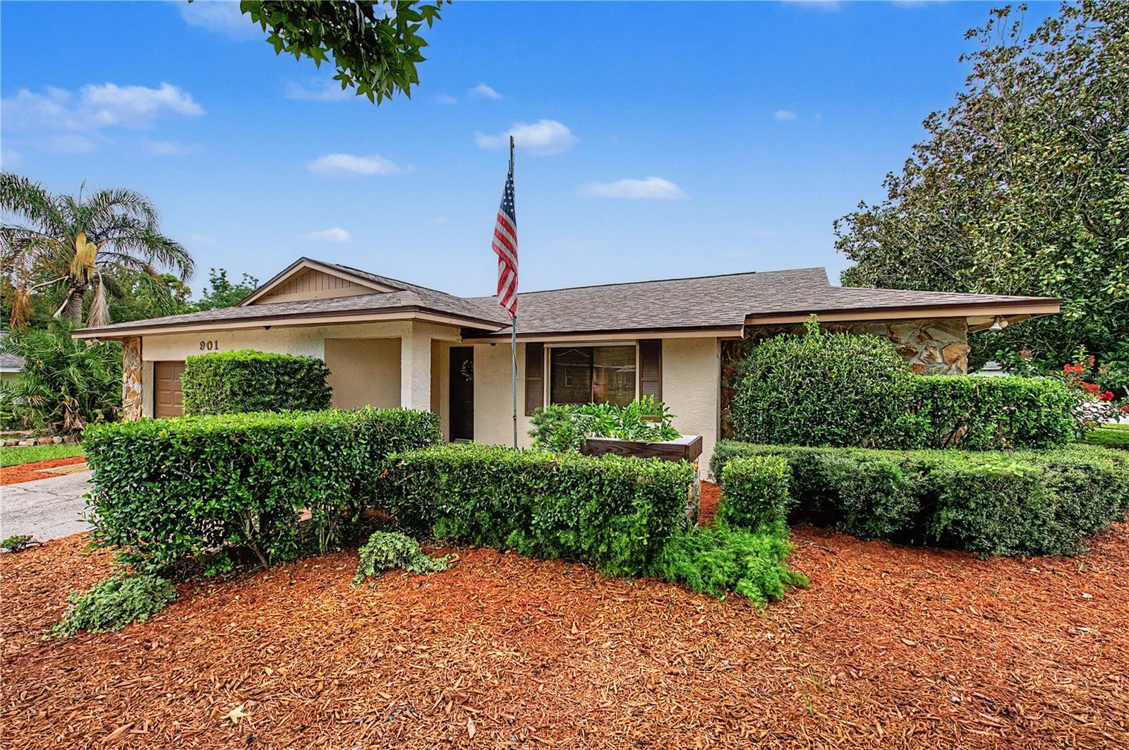 901 TARAWOOD LN — photo 3