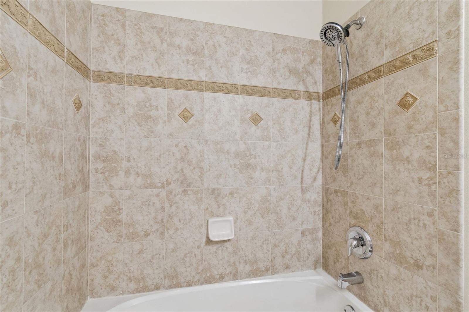 20112 INDIAN ROSEWOOD DR — photo 32