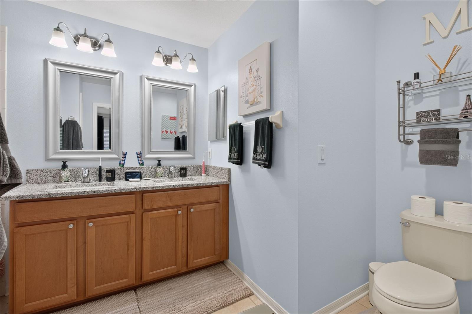 6710 HOLLY HEATH DR — photo 22