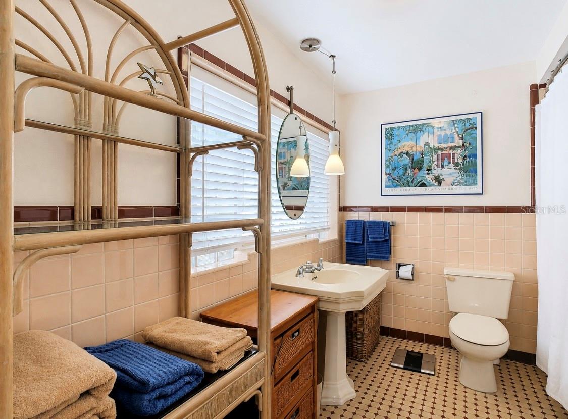 4929 N RIVER SHORE DR — photo 37