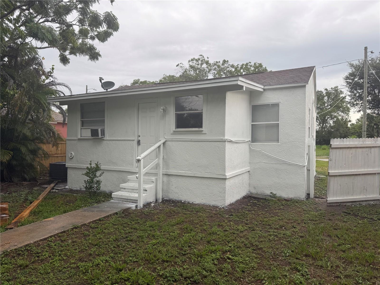 2615 E 28TH AVE — photo 3