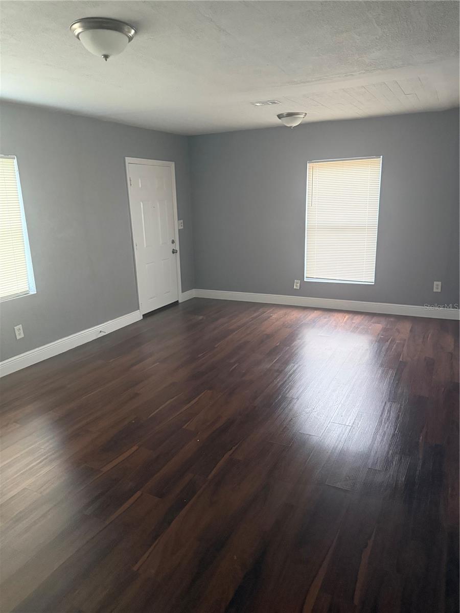 2615 E 28TH AVE — photo 5