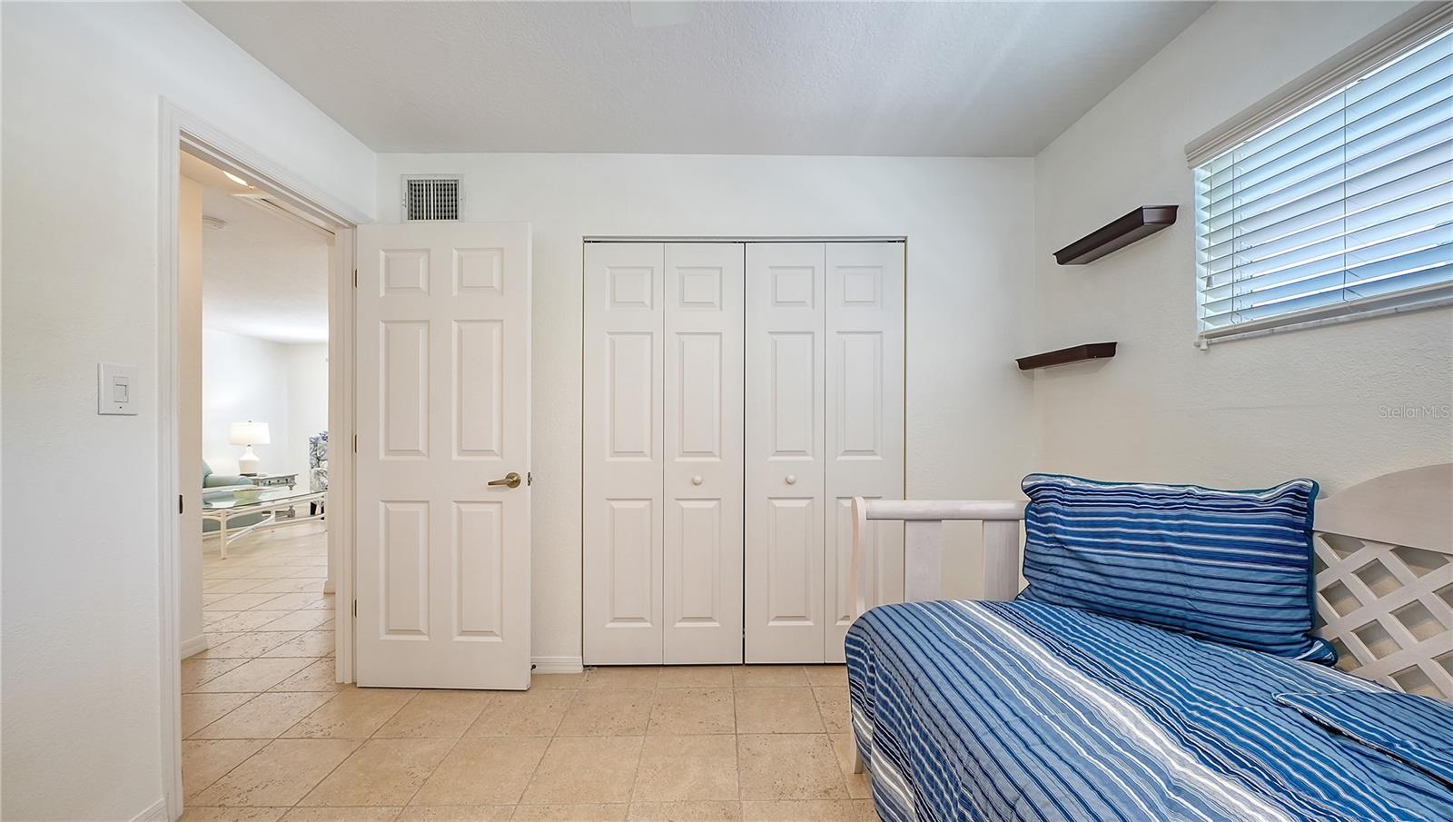 1749 HILLVIEW ST #1 — photo 16