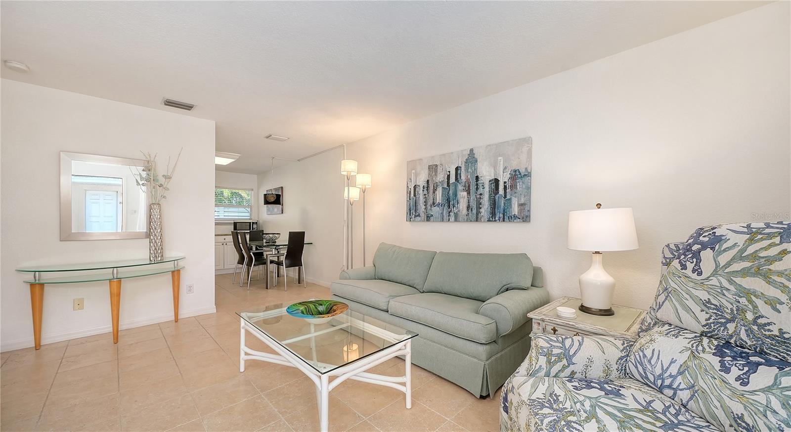 1749 HILLVIEW ST #1 — photo 5