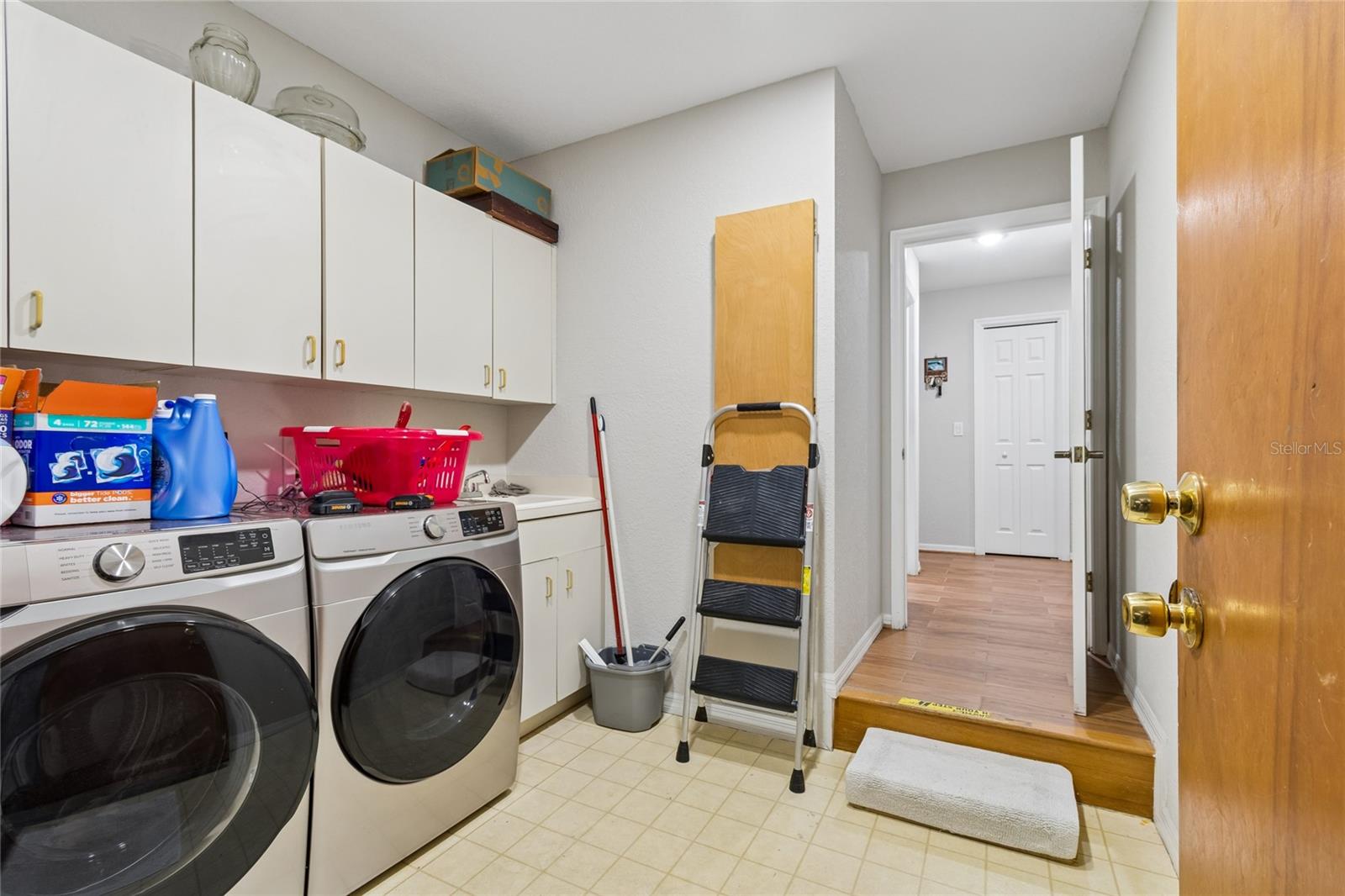 1055 RIVERSIDE RIDGE RD — photo 81