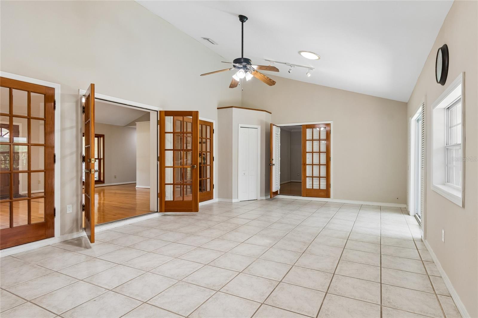 1055 RIVERSIDE RIDGE RD — photo 36