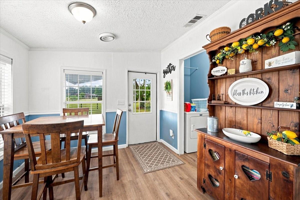4905 KYLE LEE LN — photo 4