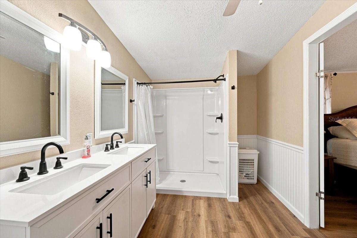 4905 KYLE LEE LN — photo 22