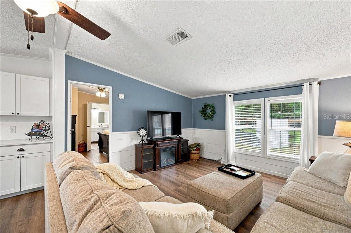 4905 KYLE LEE LN — photo 24