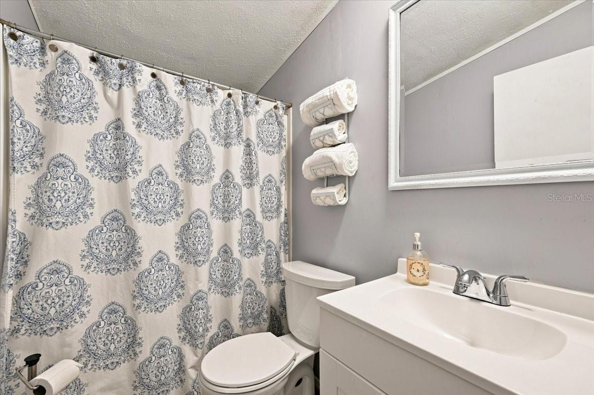 4905 KYLE LEE LN — photo 28