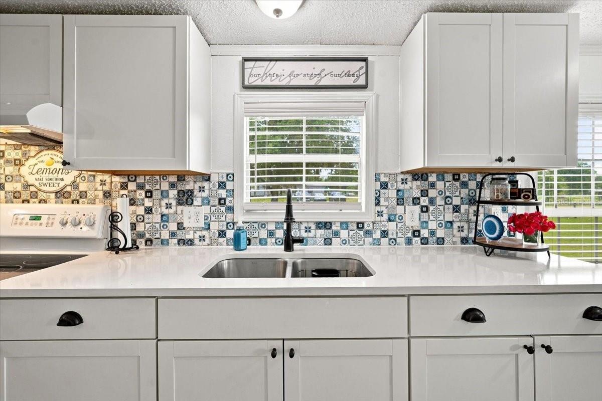 4905 KYLE LEE LN — photo 15