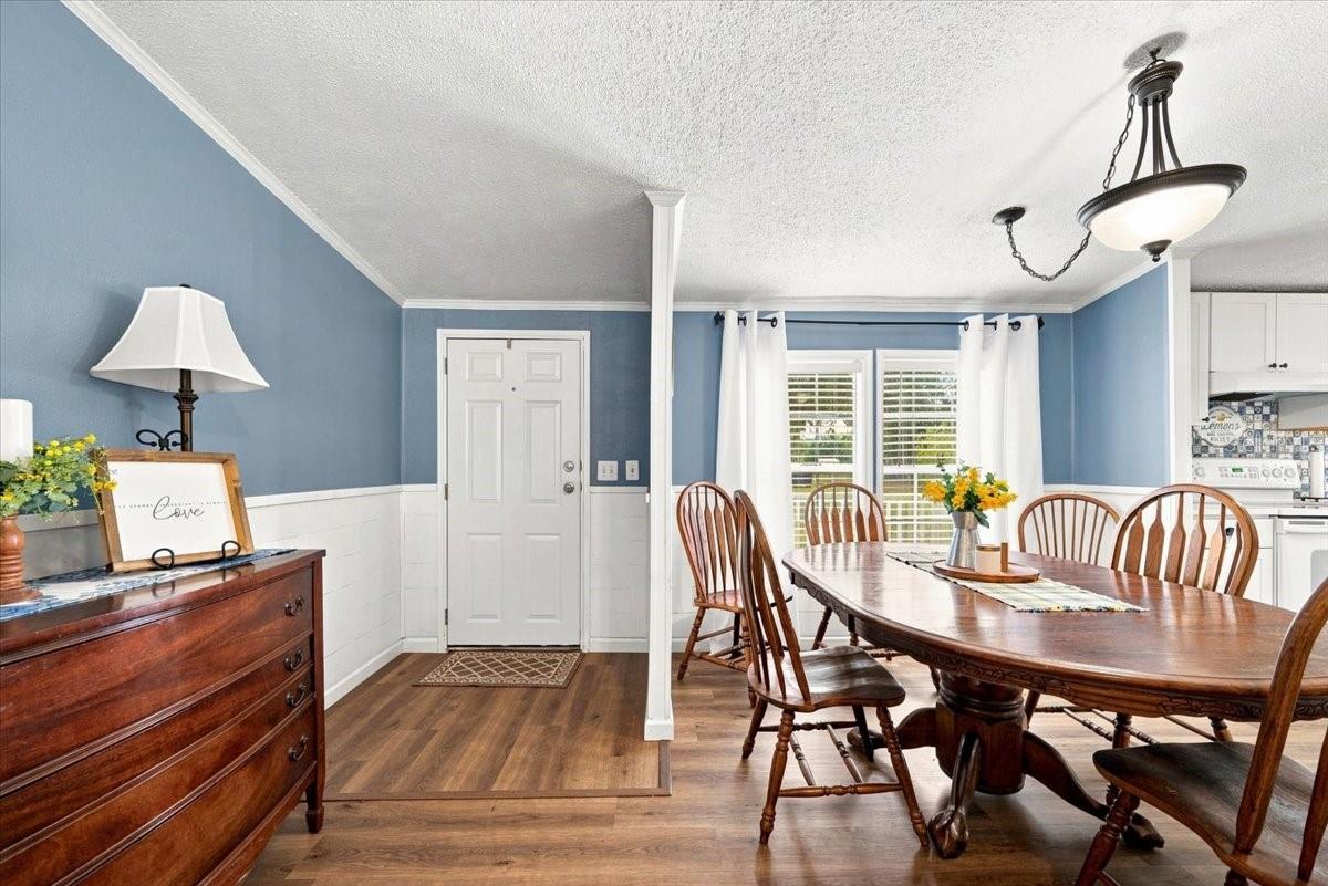 4905 KYLE LEE LN — photo 2