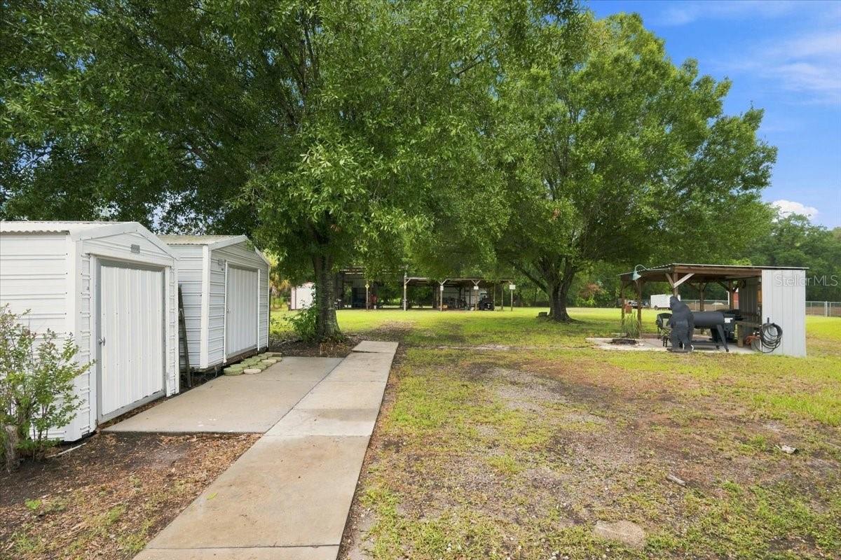 4905 KYLE LEE LN — photo 32