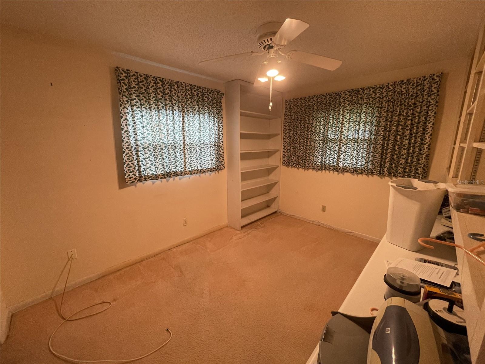635 DEVILLE DR E — photo 10