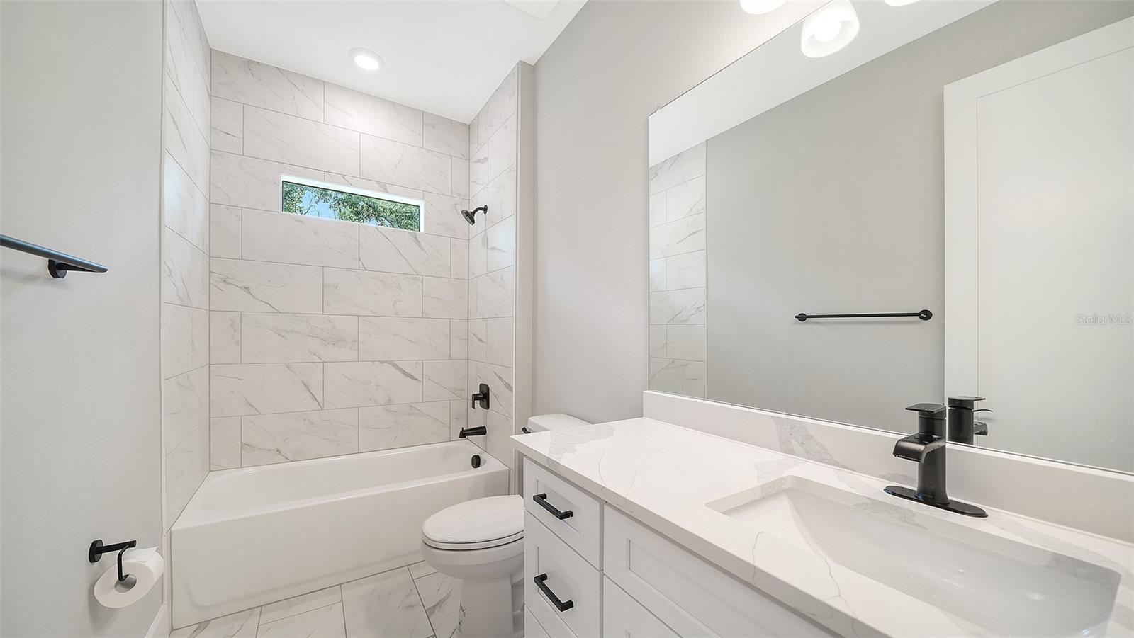 3276 CHIPLEY AVE — photo 33