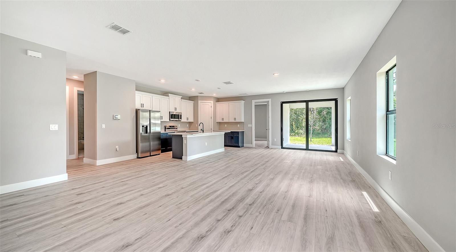 3276 CHIPLEY AVE — photo 5