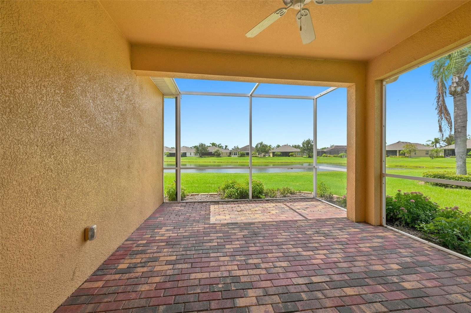 623 CHIPPER DR — photo 31