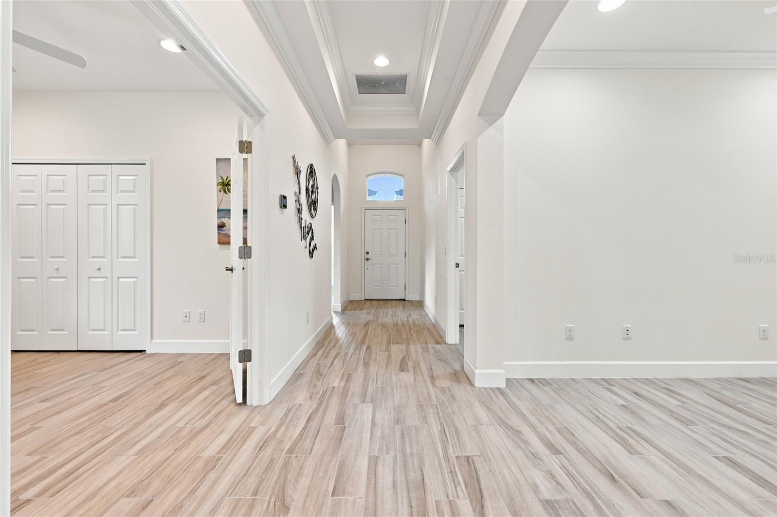 623 CHIPPER DR — photo 12