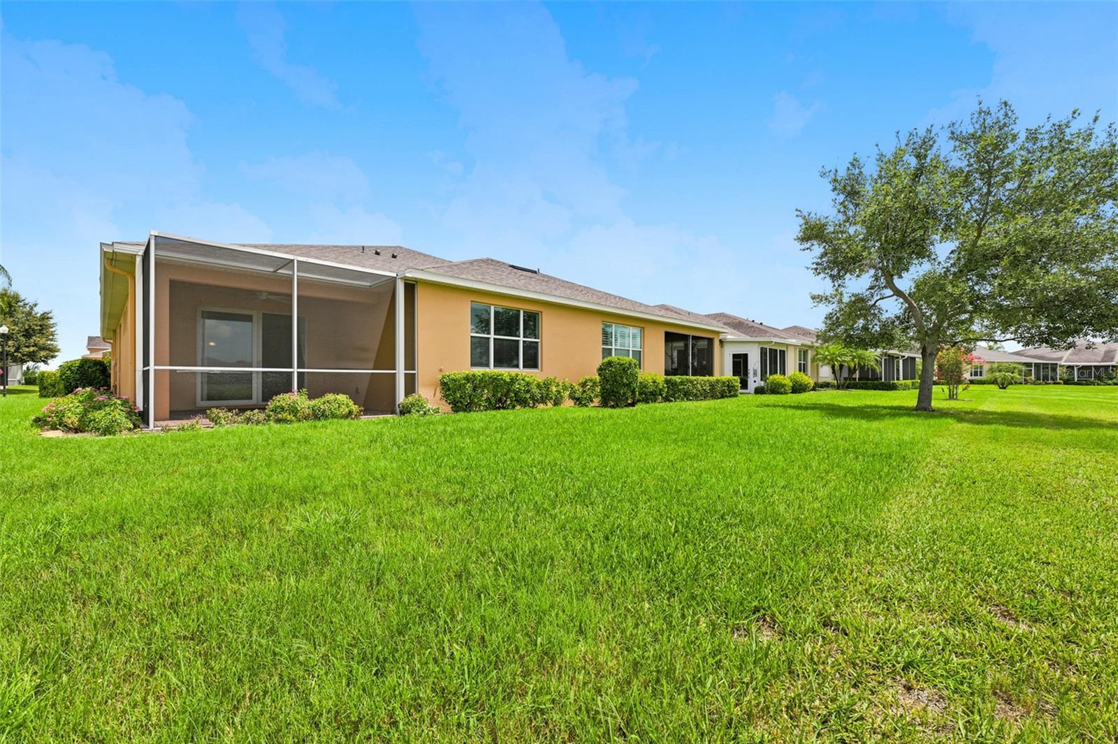 623 CHIPPER DR — photo 32